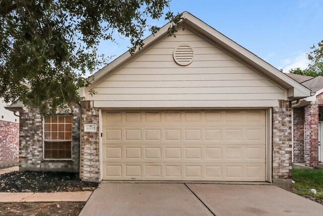 Building Photo - 6807 Arrowchase Ct