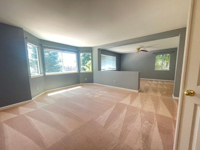 Building Photo - 959 Sterling Cir