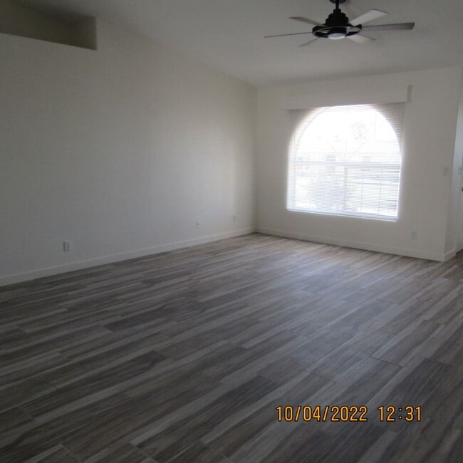 Building Photo - 970 San Juan Ln