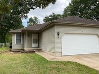 Building Photo - 2 Bedroom | 2 Bathroom | 2 Car Garage, 110...