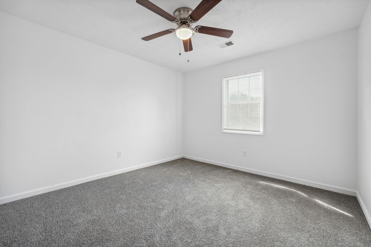 Building Photo - 3758 Westchase Dr