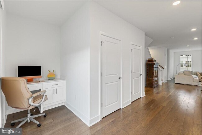 Building Photo - 122 ADA Hightower Ave