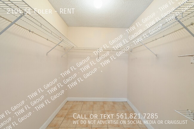 Building Photo - 2104 SE Edler-RENT
