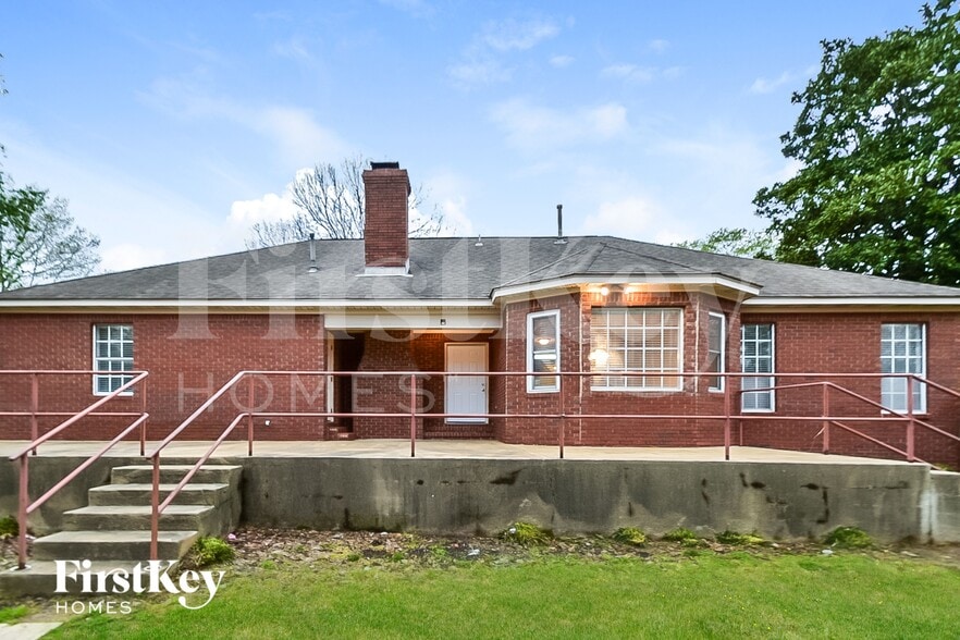 Building Photo - 6464 Evergreen Dr