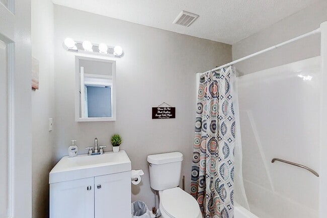 Building Photo - 4674 Big Valley Ct