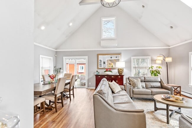 Building Photo - 79 E Tiana Rd