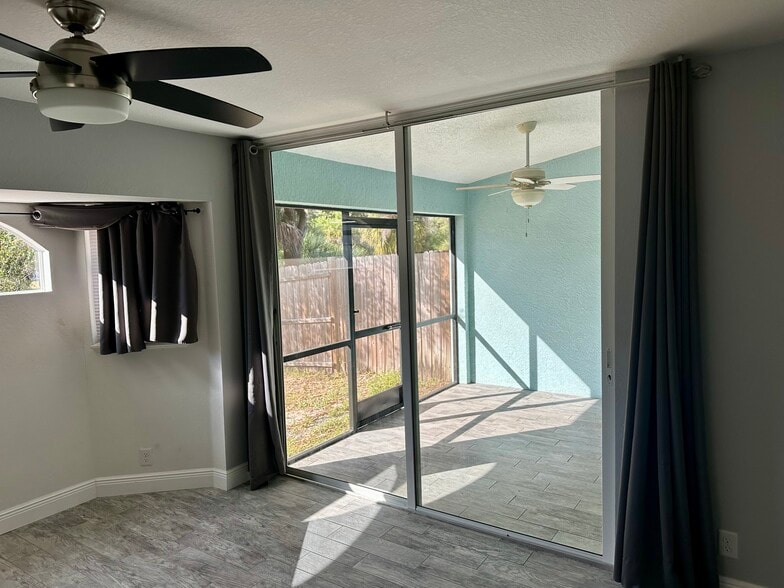 Building Photo - 473 Flamingo Blvd