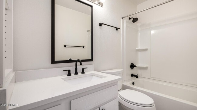 Building Photo - 1149 E Rovey Ave