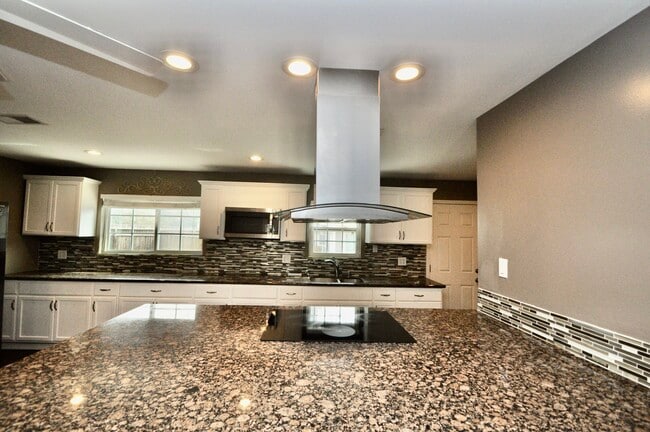 Building Photo - 6418 Treaschwig Rd