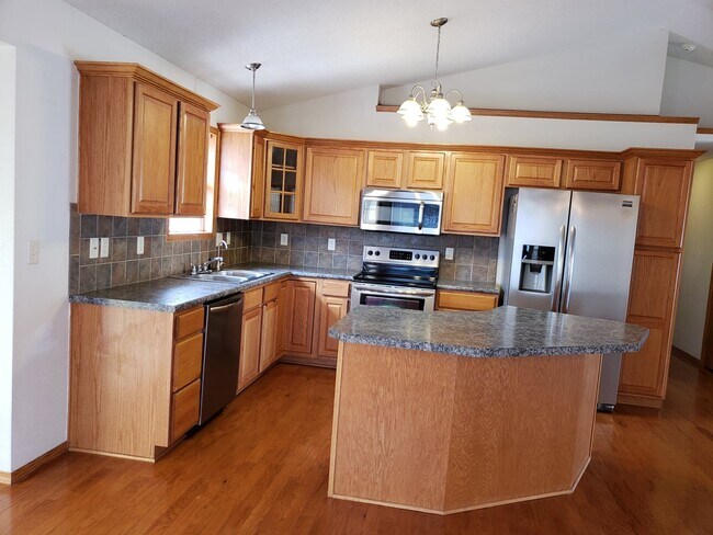 Kitchen - 10805 E Funston St