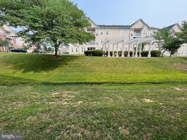 Building Photo - 2503 Amber Orchard Ct W