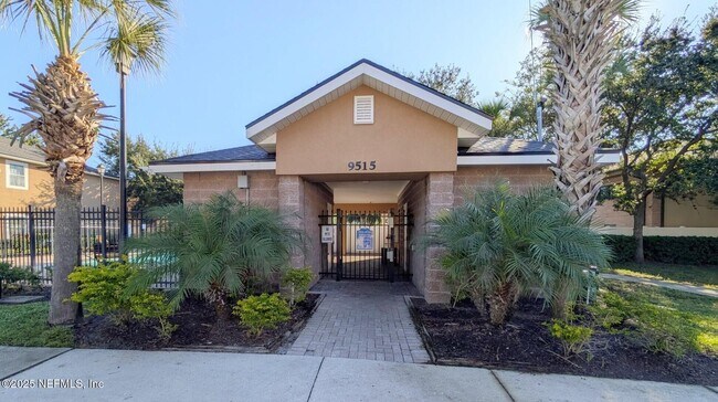 Building Photo - 9595 Amarante Cir