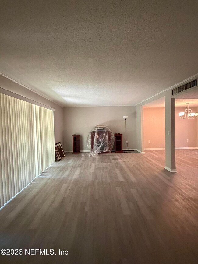 Building Photo - 396 Regency Wood Dr