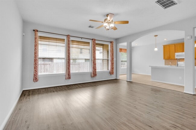 Building Photo - 26 Valewood Pl