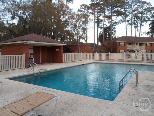 Building Photo - 29 Colony Park Dr