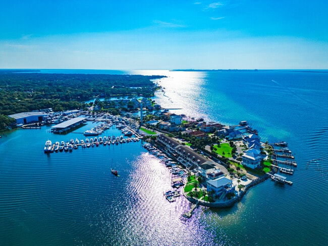 Building Photo - 202 Snug Harbour Dr