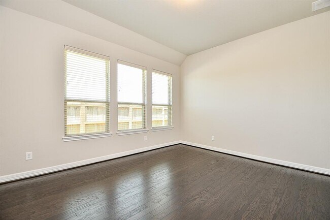 Building Photo - 6030 Marsh Lk Ct