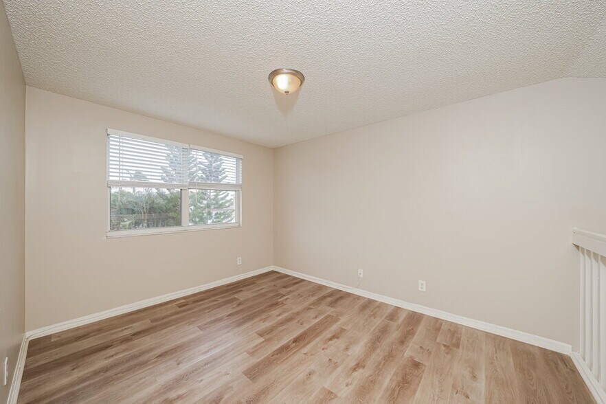 Building Photo - 7142 Davit Cir