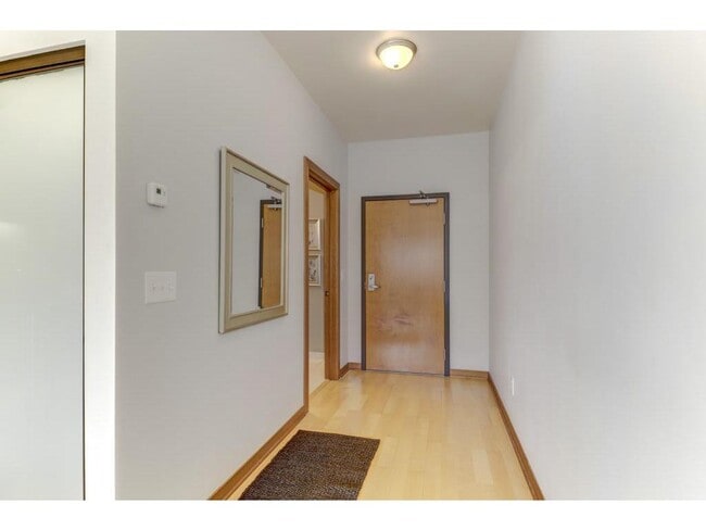 Building Photo - 15 E Franklin Ave