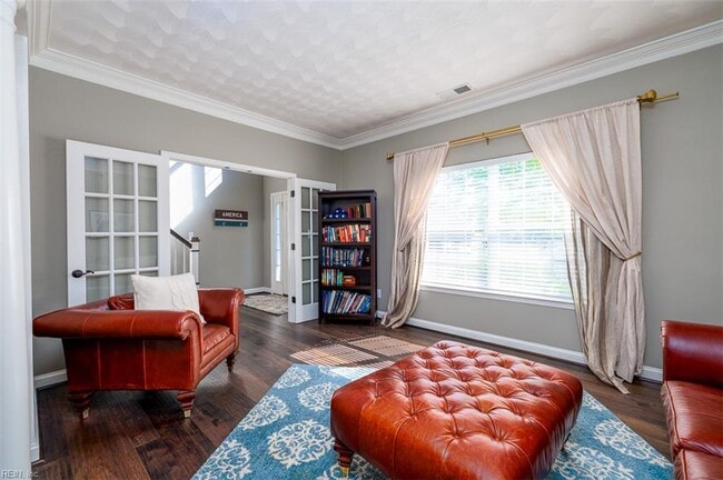 Building Photo - 1500 Ashburn Ct