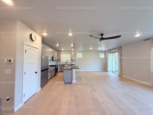 Building Photo - 2024-Built 3-Bedroom Home with Modern Upgr...