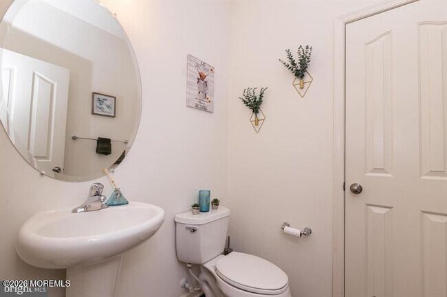 Building Photo - 109 Creekside Wy