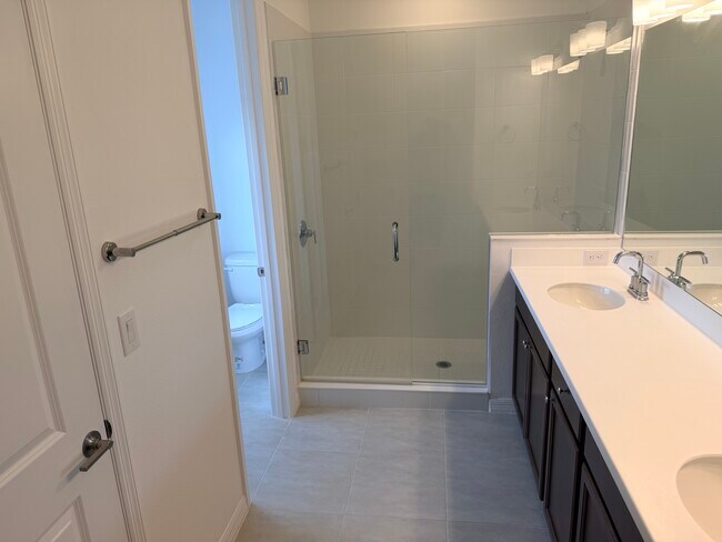 Building Photo - 15077 Shady Palms Ln