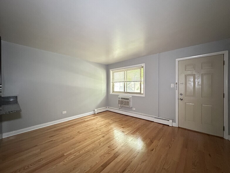 Building Photo - 8500 Waukegan Rd
