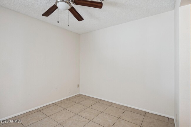 Building Photo - 9001 W Elm St