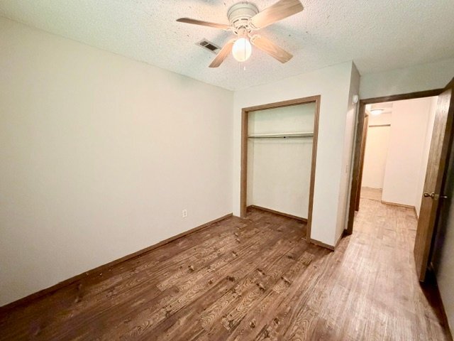 Building Photo - 2415 W Mary Dr