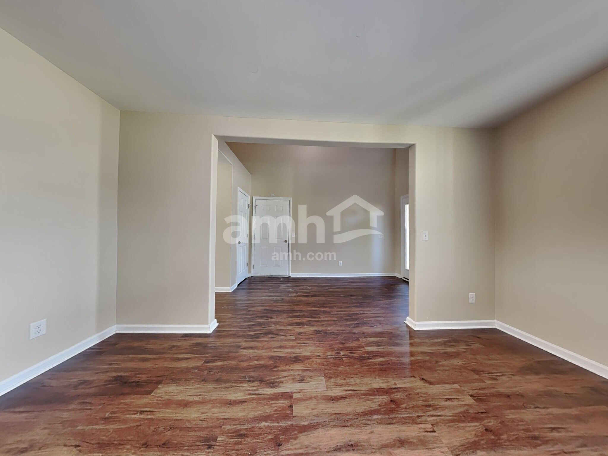 Building Photo - 1 Amber Dr