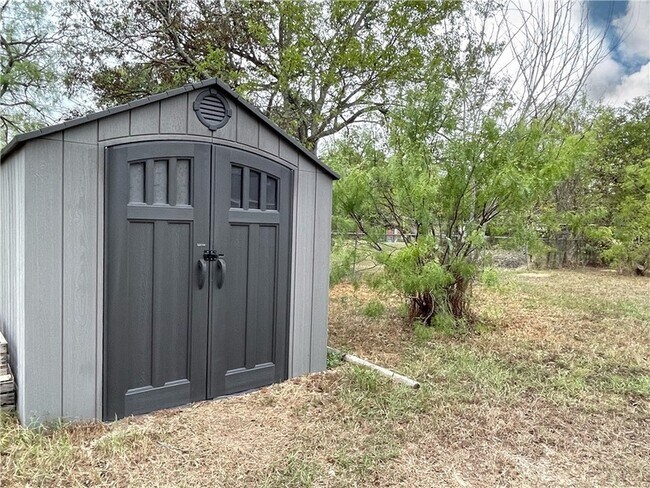 Building Photo - 1507 E 25th St