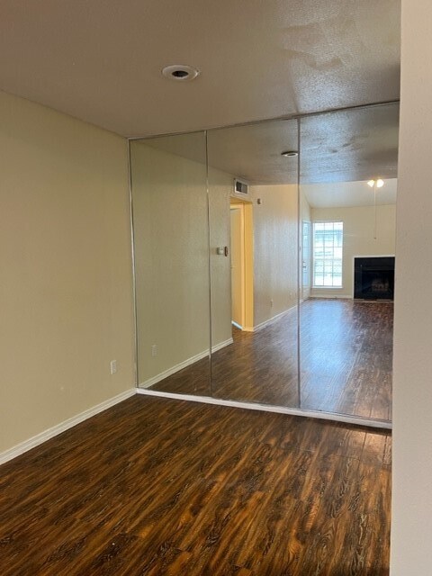 Building Photo - 12500 Sandpiper Dr