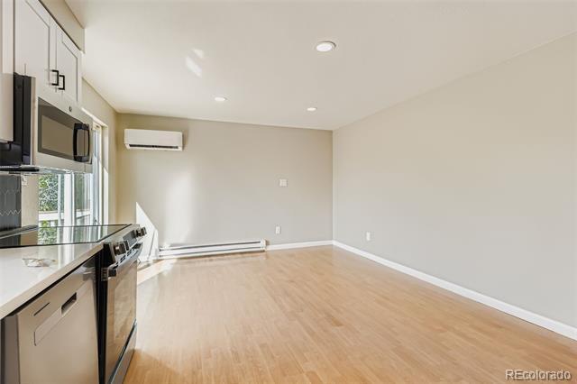 Building Photo - 5395 Osceola St