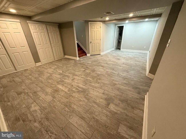 Building Photo - 1202 Rosegate Ct