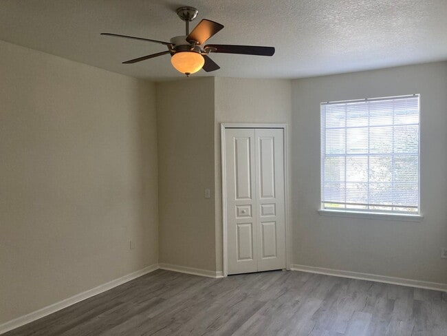 Building Photo - One Bedroom For Rent in New Tampa!