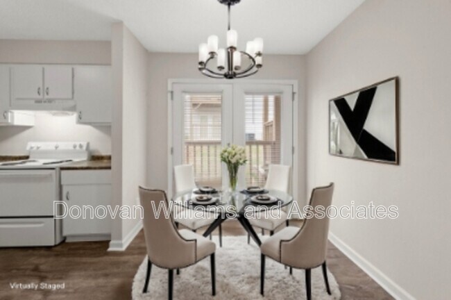 Building Photo - 4620 Central Ave