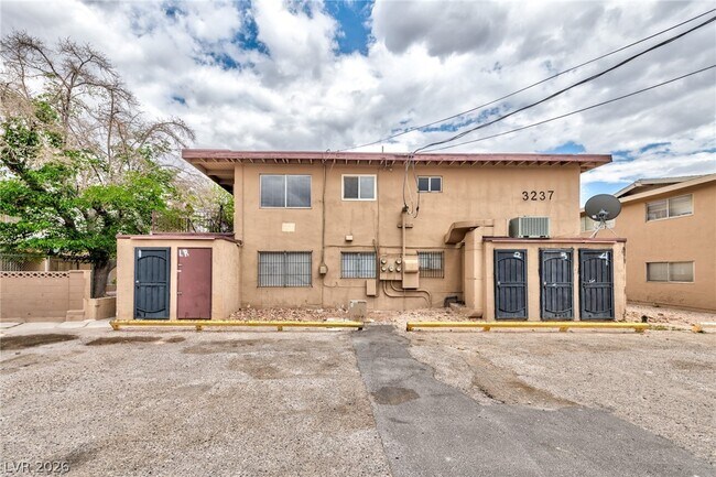 Building Photo - 3237 Arlene Way