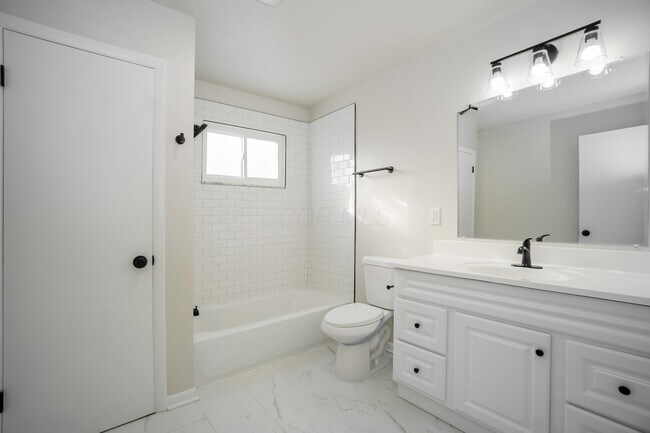 Building Photo - 3391 Compton Dr