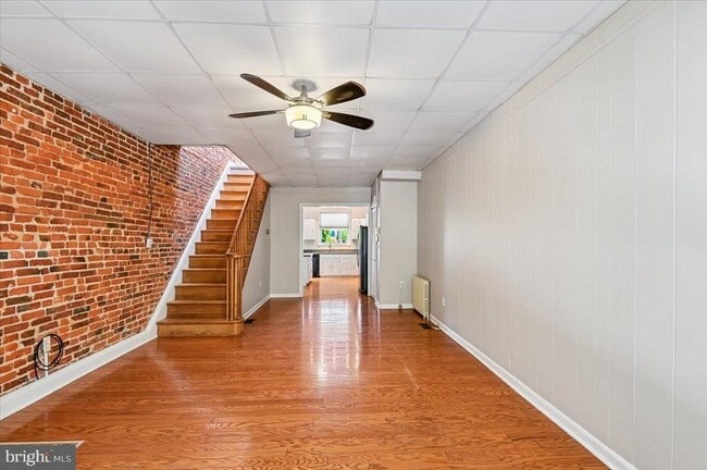Building Photo - 3720 Foster Ave
