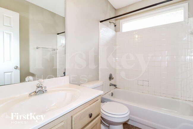 Building Photo - 8532 Overcup Oaks Dr