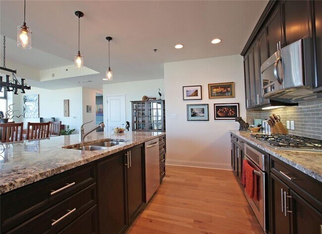 Building Photo - 270 17th St NW