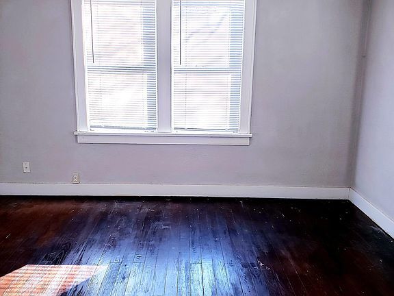 Building Photo - 1802 S Santa Fe St