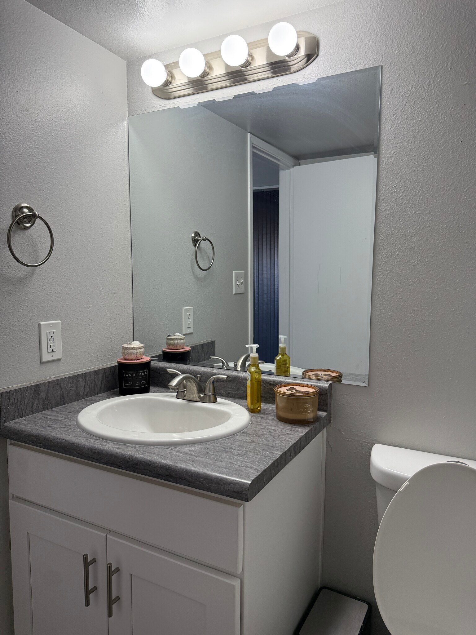 Building Photo - 4169 S Village Ln