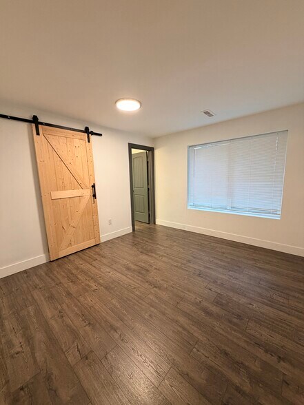 Building Photo - 16304 47th Pl S