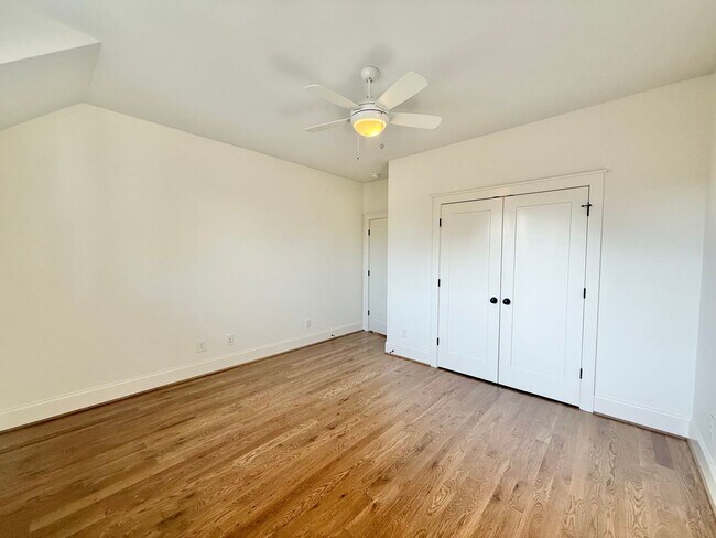 Building Photo - Custom Built 4BD, 3.5BA Five Points Home with a Bonus Room & Fenced Yard