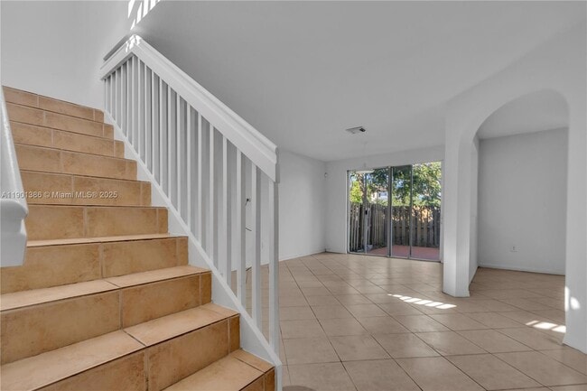 Building Photo - 27463 SW 137th Ct