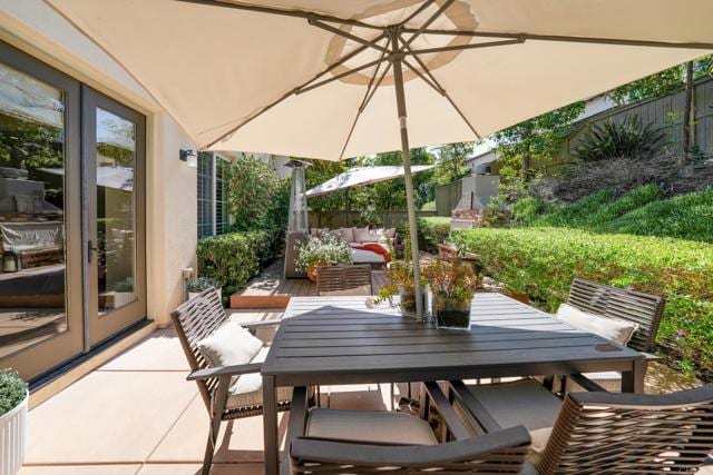 Building Photo - 15586 New Park Terrace