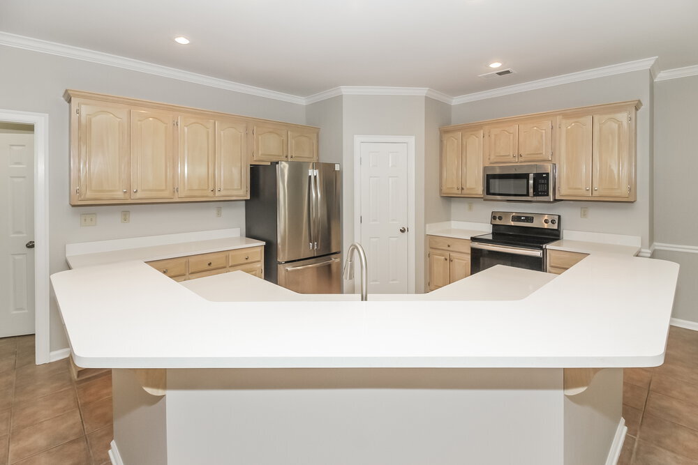 Building Photo - 4077 Course View Dr