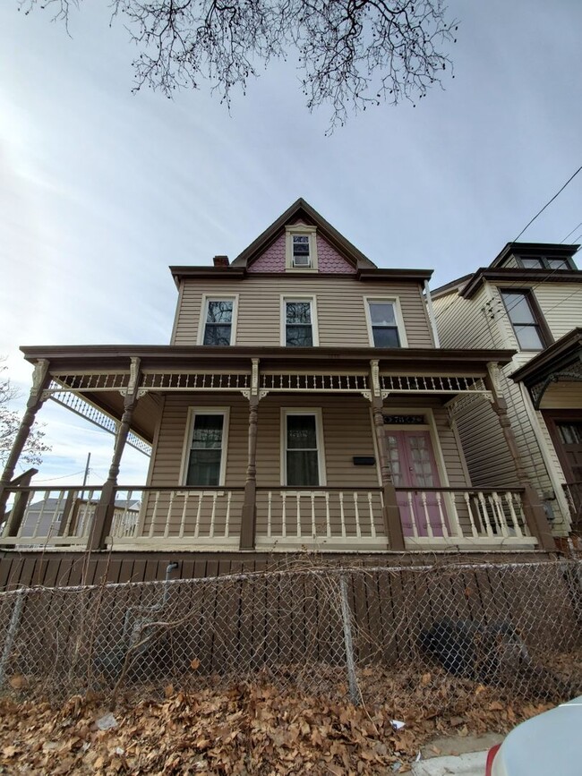 Building Photo - Available July 2026 - 4 Bedroom Home w/ Off-street Parking and Spacious Deck!